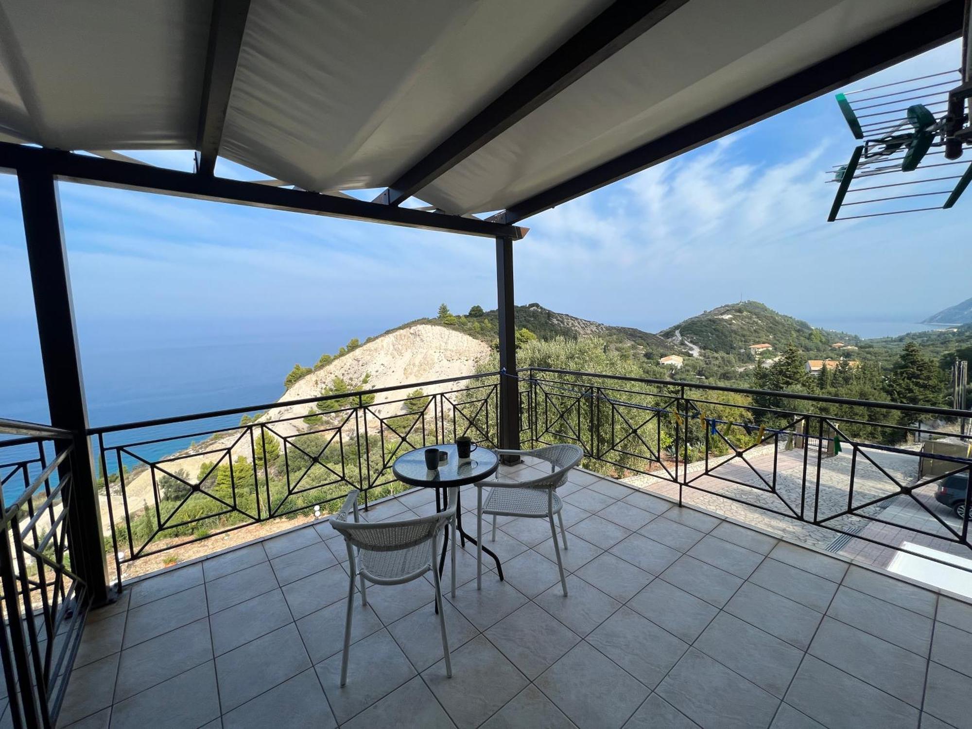 La Casa D' Irene (Adults Only) Hotel อาโยส นิกีตัส ภายนอก รูปภาพ
